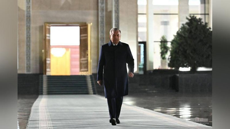 'Шавкат Мирзиёев Озарбайжонга жўнаб кетди'ning rasmi
