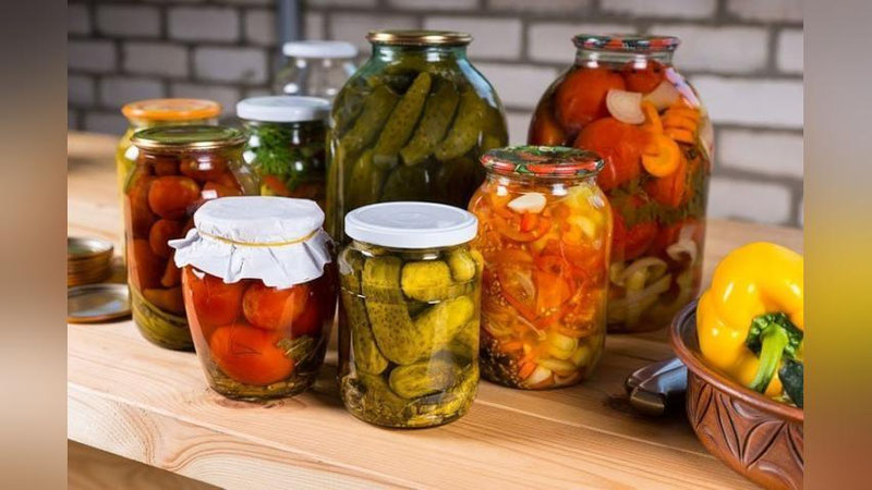 'Botulizm: qo`lbola tayyorlangan konservalar sog`lik uchun xavfli'ning rasmi