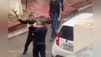 'maktab qorovuli va fuqaro mushtlashdi'ning rasmi