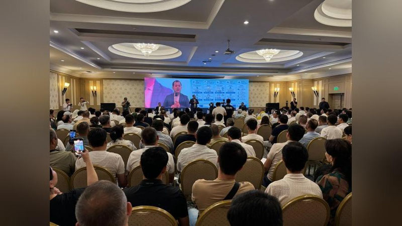 'Zargarlik bilan shug`ullanuvchi tadbirkorlar bilan uchrashuv o`tkazilmoqda'ning rasmi