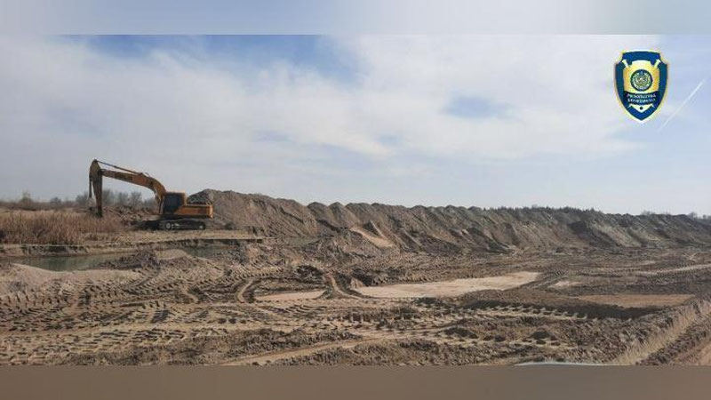 'Surxondaryoda qumni noqonuniy qazib olganlar, davlatga 4,3 mlrd so`m zarar etkazdi'ning rasmi