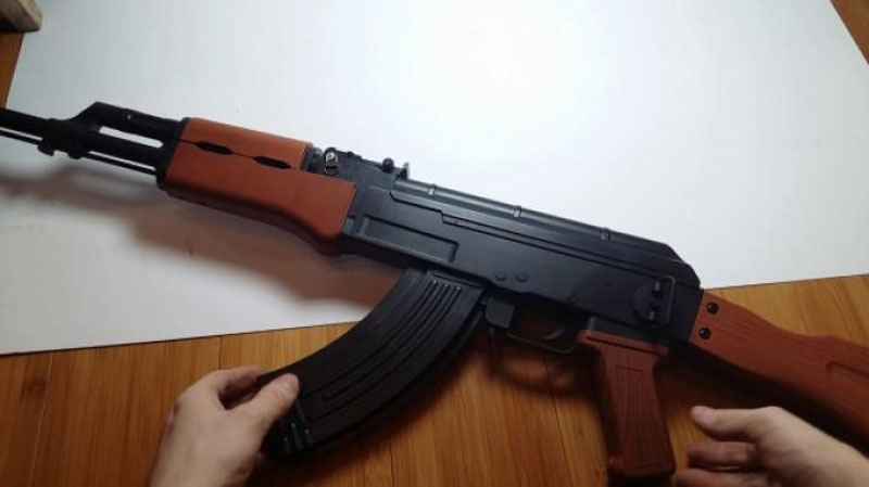 'TOShKENTDA YaNA O`Q OVOZI EShITILDI'ning rasmi