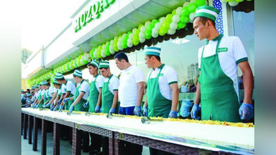 'TOShKENTDA ULKAN LAVASh TAYYoRLANDI'ning rasmi