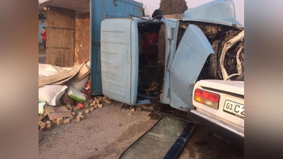 Изрображение 'СМЕРТЕЛЬНОЕ ДТП ВОЗЛЕ ЯНГИЮЛЯ: СТОЛКНУЛИСЬ ГРУЗОВИК И ЛЕГКОВУШКА (ФОТО)'