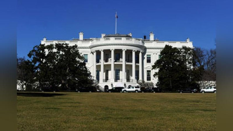 Изрображение 'Белый дом заблокировали и оцепили'