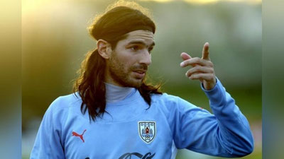 Изрображение 'ФУТБОЛИСТ АБРЕУ УСТАНОВИЛ МИРОВОЙ РЕКОРД ПО КОЛИЧЕСТВУ ТРАНСФЕРОВ'