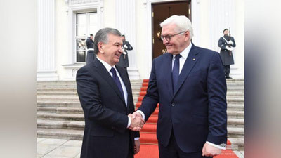 Изрображение 'Президент ФРГ прибывает в Узбекистан'