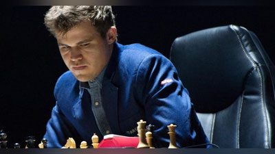 'Magnus Karlsen 17 daqiqa ichida shohmot partiyasida BMTning 15 vakilini dog`da qoldirdi (Video)'ning rasmi