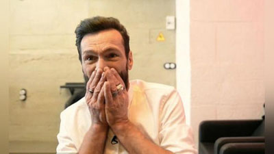 Изрображение 'ВИДЕО: 55-ЛЕТНЕГО ИСПАНСКОГО БОМЖА ЗА ЧАС СДЕЛАЛИ СТИЛЬНЫМ МУЖЧИНОЙ'