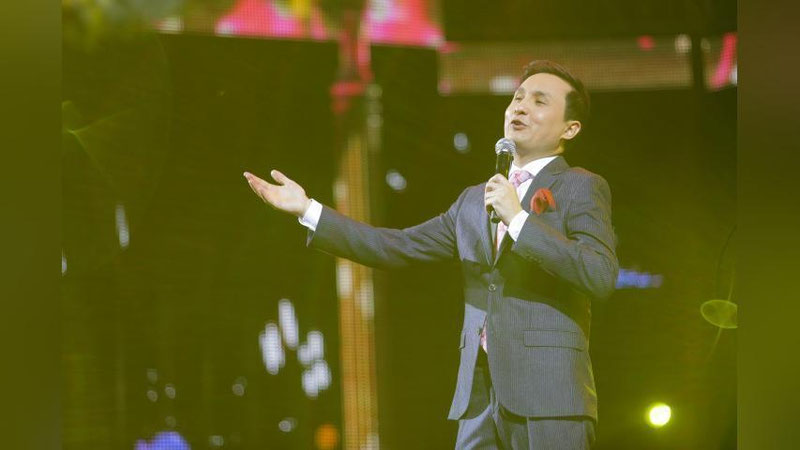 '​BAHROM NAZAROV KONSERTIDAN FOTOREPORTAJ'ning rasmi