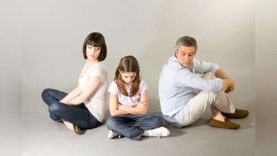 'O`g`il-qizingizning gaplarini eshitasizmi?'ning rasmi