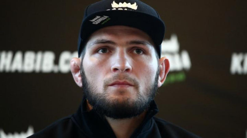 Изрображение 'Нурмагомедов готовится к защите титула чемпиона UFC (видео)'