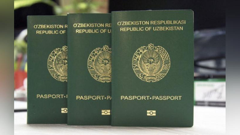 'Nukusda muayyan yashash joyi bo`lmagan 15 kishiga biometrik pasport topshirildi'ning rasmi