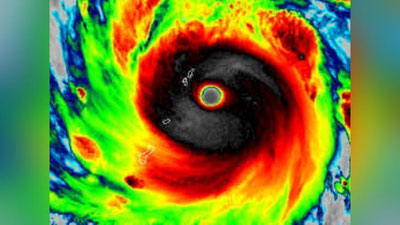 'Guam, Saypan va shimoliy Mariana orollariga Yutu tayfuni yopirilmoqda 'ning rasmi