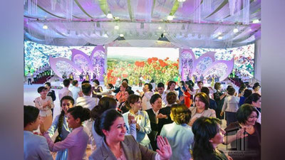 '8 март – Халқаро хотин-қизлар куни муносабати билан ўтказилган тантанали тадбирдан фоторепортаж'ning rasmi