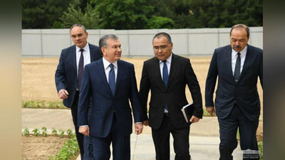 'Prezident Talabalar shaharchasiga tashrif buyurdi'ning rasmi