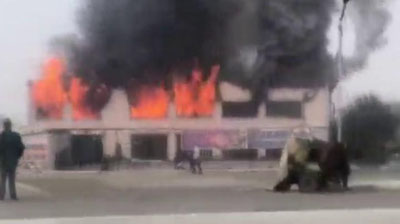 'Andijonda umumiy ovqatlanish shoxobchasi yonib ketdi (video)'ning rasmi