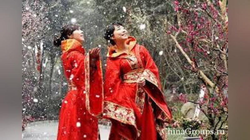 'Xitoyda Yangi yil oldidan turli festivallar bo`lib o`tmoqda 'ning rasmi