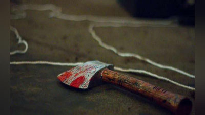 'Сингил опасини бошига болта билан урди'ning rasmi