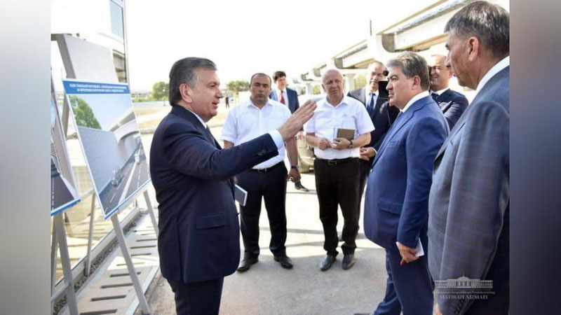 Изрображение 'ПРЕЗИДЕНТ ОЗНАКОМИЛСЯ С ХОДОМ СТРОИТЕЛЬСТВА МЕТРО В СЕРГЕЛИ (ФОТО)'