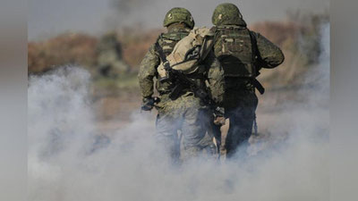 'Уруш исканжасидаги Украина — мамлакатдаги ҳаёт фототасвирларда (фото)'ning rasmi