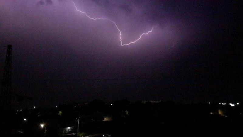 Изрображение 'Ташкент накрыла погодная стихия: видео'