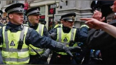 '​Манчестер марказида оммавий пичоқбозлик оқибатида одамлар жароҳатланди'ning rasmi