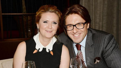 Изрображение 'МАЛАХОВ ПОДТВЕРДИЛ, ЧТО ОНИ С ЖЕНОЙ ЖДУТ ПЕРВЕНЦА'