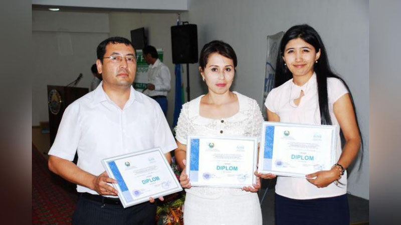 'O`zbekistonlik ingliz tili o`qituvchilari Buyuk Britaniyada malaka oshirib qaytdi'ning rasmi