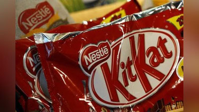 Изрображение 'Британская студентка потребовала у Nestle пожизненных бесплатных поставок KitKat '