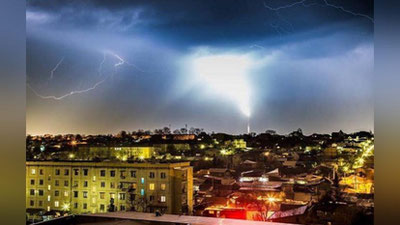 Изрображение 'В УЗБЕКИСТАНЕ СНОВА ОЖИДАЕТСЯ ДОЖДЬ, МЕСТАМИ СИЛЬНЫЙ'