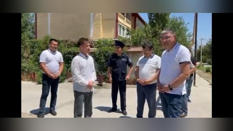 'Sirdaryoda cho`kayotgan ona-bolani qutqargan yigit FVVga ishga olinadigan bo`ldi (video)'ning rasmi