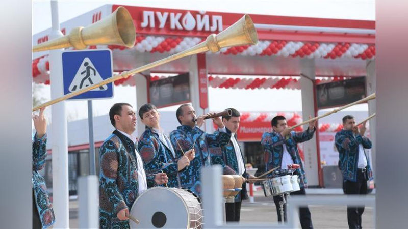 Изрображение 'НЕ ПРОШЛО И ГОДА: В ТАШКЕНТЕ ОТКРЫЛАСЬ АЗС "ЛУКОЙЛ" (ФОТО)'