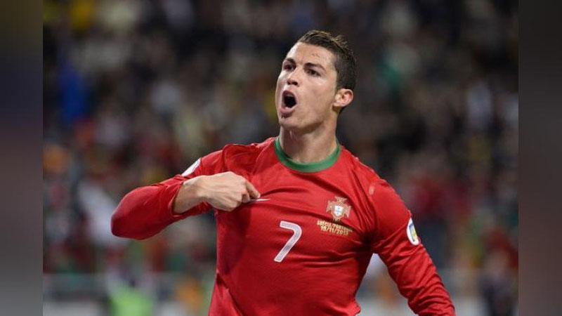 'RONALDU ENG KO`P MAOSh OLUVChILAR RO`YXATIDA BIRINChI EMAS'ning rasmi