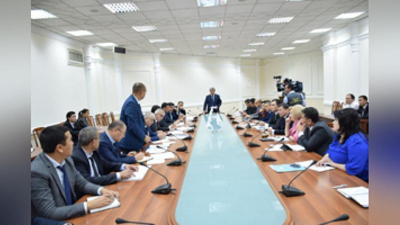 '​JIZZAXLIK MANSABDORLARGA 159 TA DEPUTATLIK SO`ROVLARI YuBORILGAN'ning rasmi