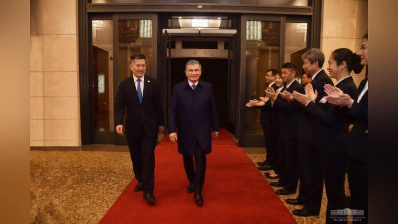 'Shavkat Mirziyoev Pekinga keldi'ning rasmi