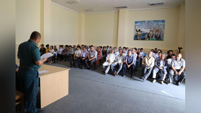 'Mahallalarni jinoyatchilikdan xoli hududga  aylantirish – tinchlik va osoyishtalikni  ta`minlashning muhim sharti'ning rasmi