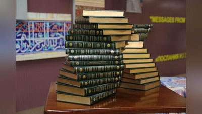 '“O`ZBEKISTON OBIDALARIDAGI BITIKLAR” TO`PLAMI ITALIYa KUTUBXONASIGA TAQDIM ETILDI'ning rasmi