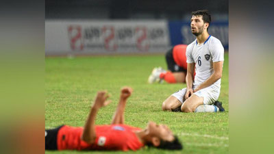 Изрображение 'ВЫЛИЛ ВОДУ НА АРБИТРА: ПОЛУЗАЩИТНИК "ПАХТАКОРА" ОШТРАФОВАН ЗА ВЫХОДКУ'