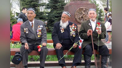 '1941-1945 yillardagi urush qatnashchilari va nogironlariga berilgan ayrim imtiyozlar haqida eslatma'ning rasmi