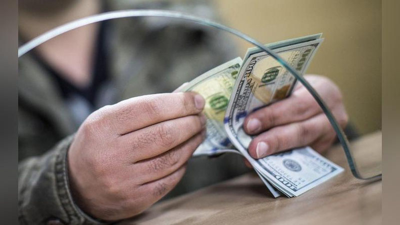 '5 oyda xorijda ishlaydiganlar O`zbekistonga  4,19 mlrd AQSh dollari jo`natishdi'ning rasmi