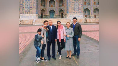 Изрображение 'ЛОЛА КАРИМОВА-ТИЛЛЯЕВА ПОДЕЛИЛАСЬ ИСТОРИЕЙ СЕМЕЙНОГО СНИМКА ИЗ САМАРКАНДА'