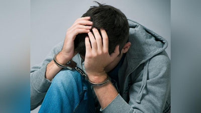 '​Yangiyo`lda bosqinchilik sodir etganlikda gumonlanayotgan shaxslar qo`lga olindi'ning rasmi