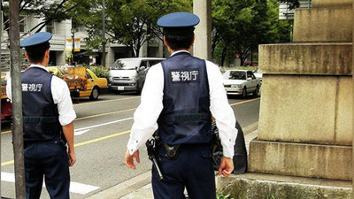 '​Японияда ўғри ҳақиқий кумуш қолиб, қалбаки олтин ёмбини ўғирлади'ning rasmi