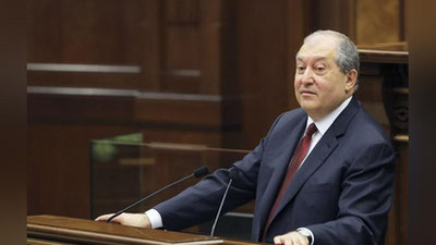 'Шавкат Мирзиёев Армен Саркисянни табриклади'ning rasmi