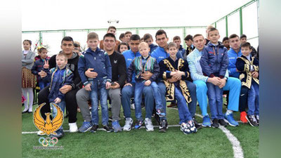 'Ўзбек спорти юлдузлари 30-меҳрибонлик уйига ташриф буюришди (фото)'ning rasmi