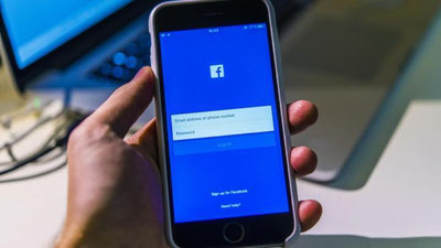 Изрображение 'FACEBOOK ОБВИНИЛИ В ПРОСЛУШКЕ СМАРТФОНОВ'