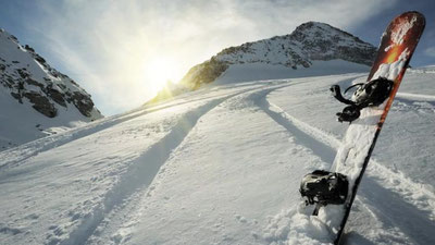 Изрображение 'В БЕЛЬДЕРСАЕ ПОГИБЛИ ТРОЕ МОЛОДЫХ ЛЮБИТЕЛЕЙ СНОУБОРДИНГА'