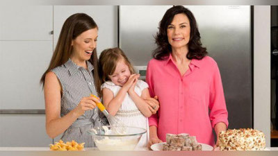 '​Ёшига нисбатан 20 ёшга ёш кўринган аёлнинг сири'ning rasmi