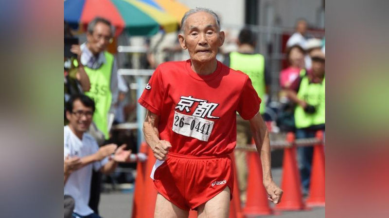 '105 yoshli stringer'ning rasmi